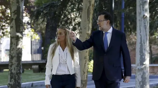 Rajoy recibe a Tintori en Moncloa Rajoy recibe a Tintori en Moncloa
