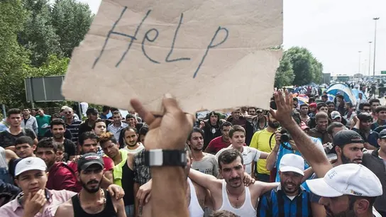 Refugiados en la frontera de Serbia Refugiados en la frontera de Serbia