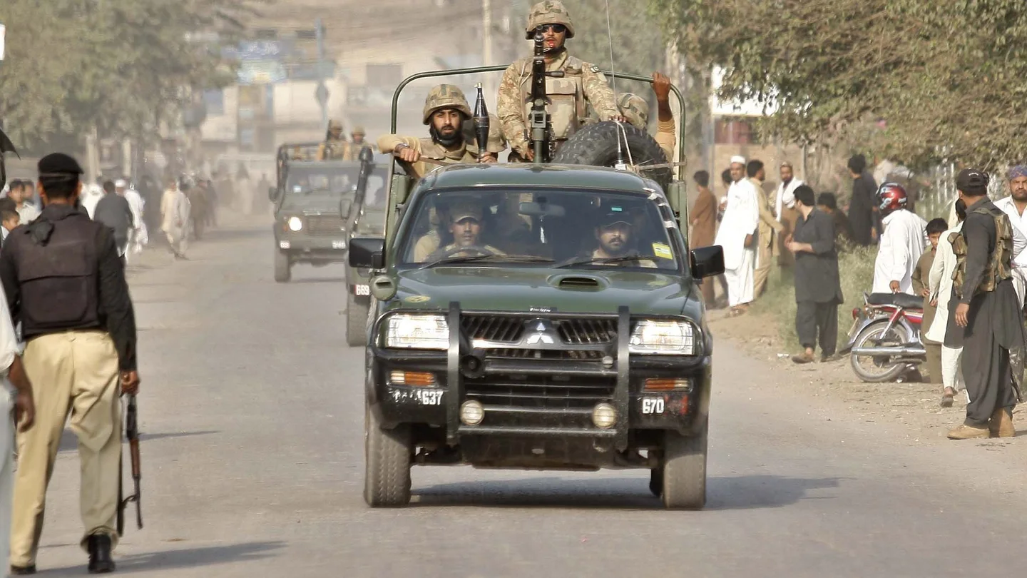 Ataque a una base militar en Pakistán Ataque a una base militar en Pakistán