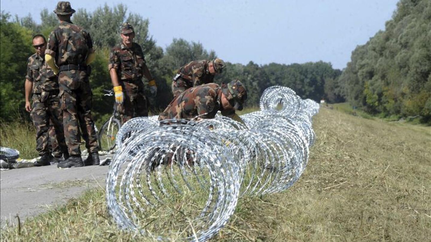 Hungr&iacute;a moviliza soldados voluntarios de reserva por la inmigraci&oacute;n masiva