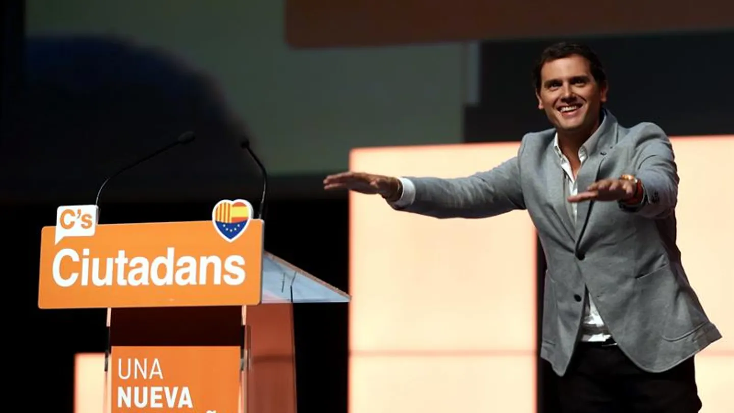 El presidente de Ciudadanos, Albert Rivera, tras su intervención en el acto central de campaña El presidente de Ciudadanos, Albert Rivera, tras su intervención en el acto central de campaña