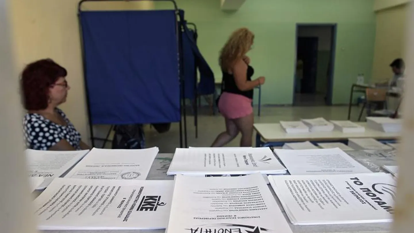Papeletas de las elecciones griegas del 20 de septiembre Papeletas de las elecciones griegas del 20 de septiembre