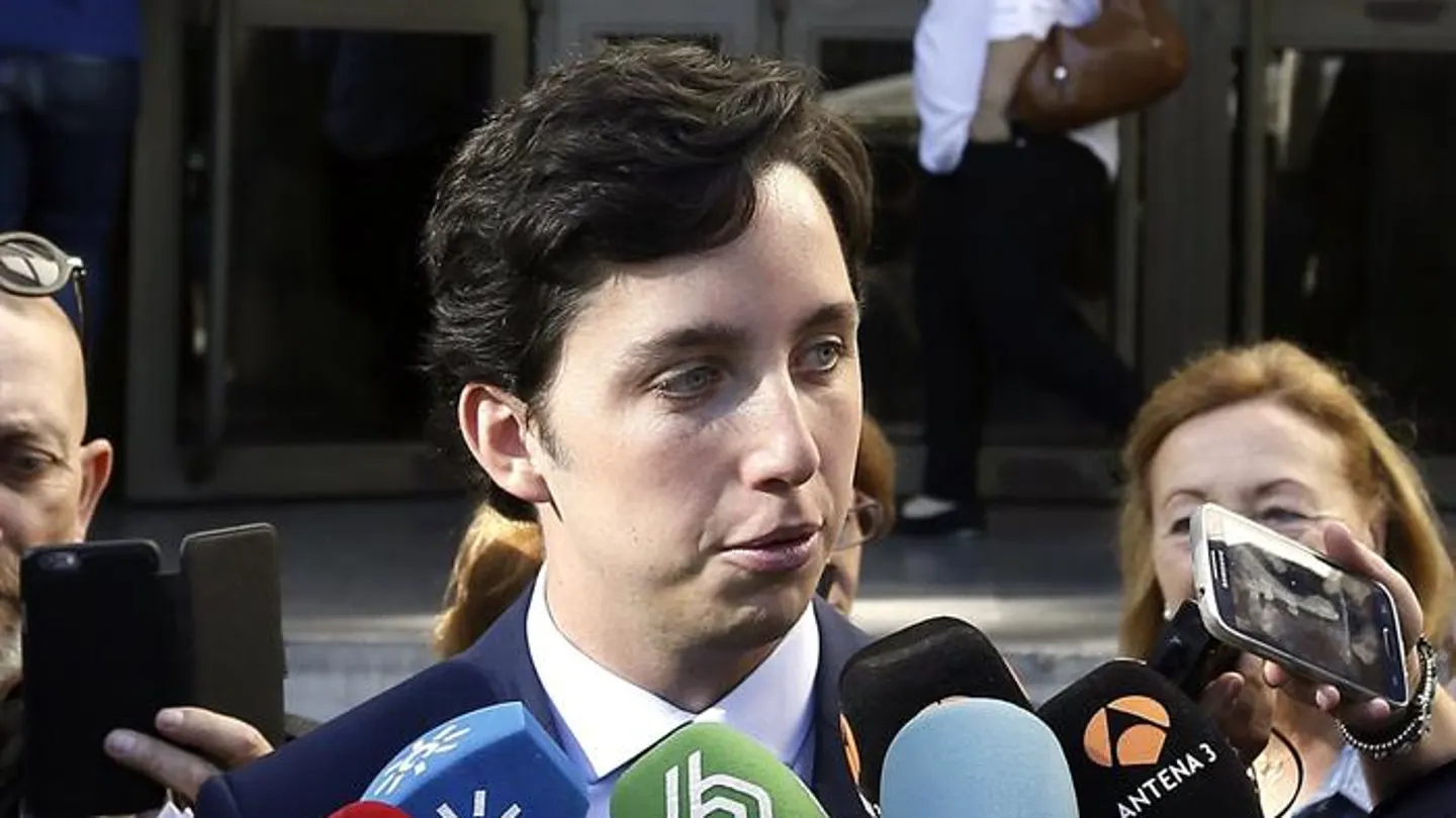 Imagen de archivo del 'pequeño Nicolás' frente al juzgado Imagen de archivo del 'pequeño Nicolás' frente al juzgado