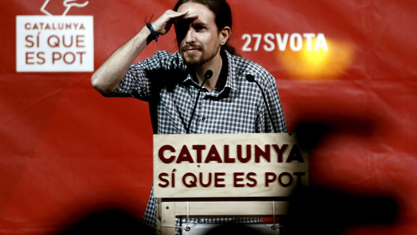Pablo Iglesias imita al presidente de la Generalitat, Artur Mas, como si fuese un indio