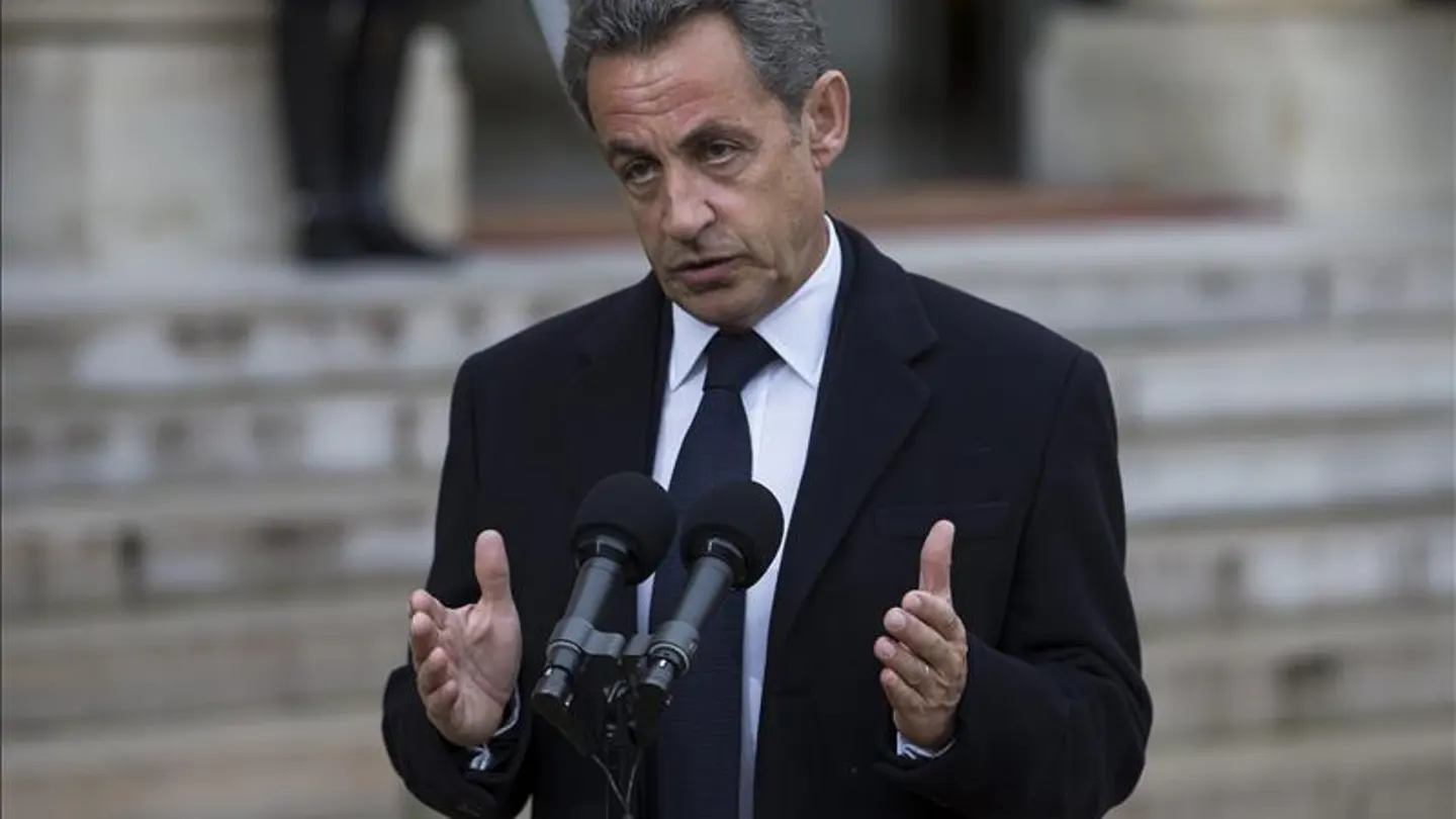 Sarkozy acompañará a Mariano Rajoy en el cierre de campaña en Barcelona Sarkozy acompañará a Mariano Rajoy en el cierre de campaña en Barcelona