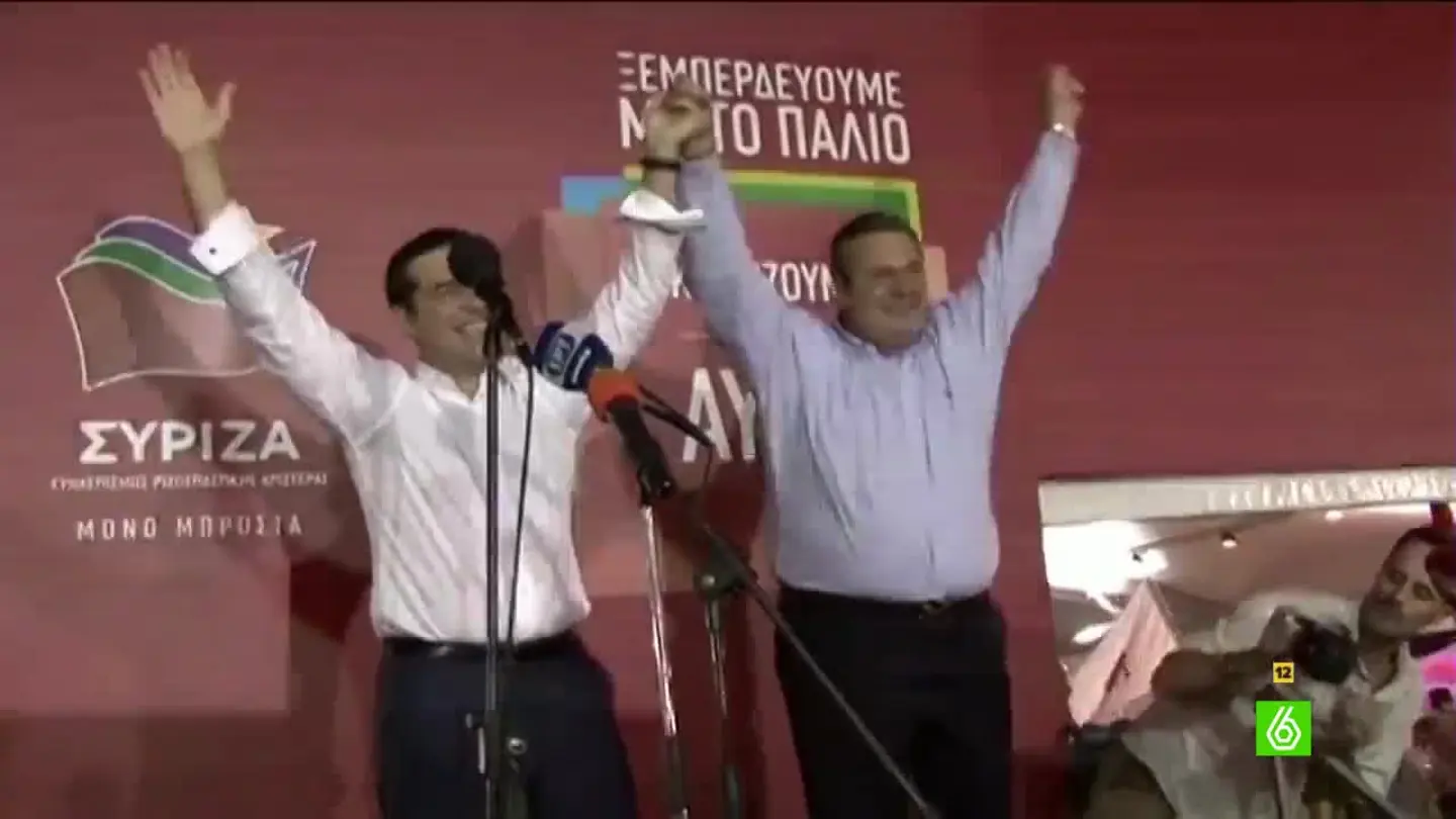 Tsipras y el presidente húngaro celebran su victoria sobre un púgil Tsipras y el presidente húngaro celebran su victoria sobre un púgil