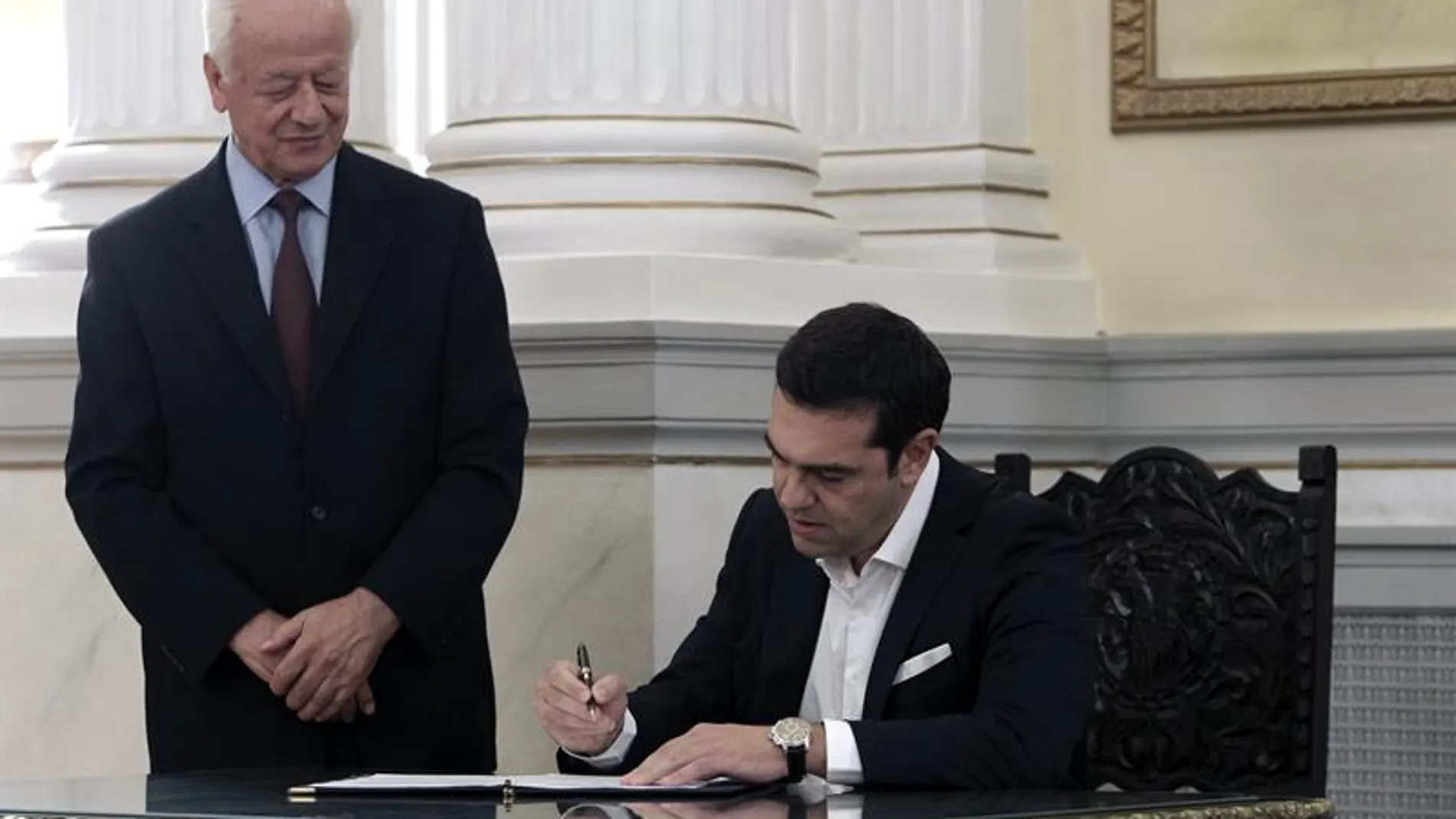 Alexis Tsipras jura su cargo como primer ministro griego por segunda vez en un año