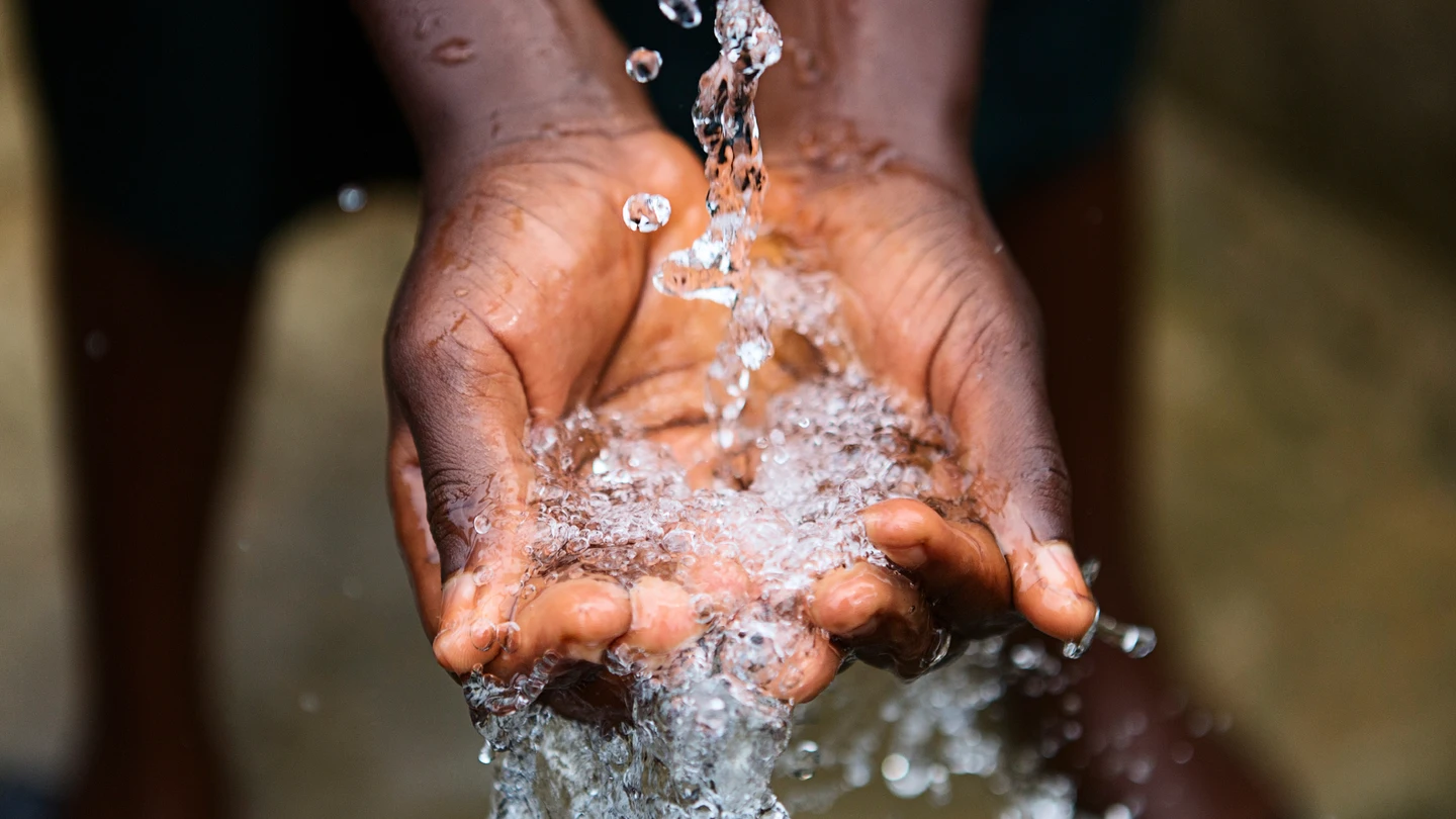 Encuentran una manera rápida de convertir agua de mar en agua potable Encuentran una manera rápida de convertir agua de mar en agua potable