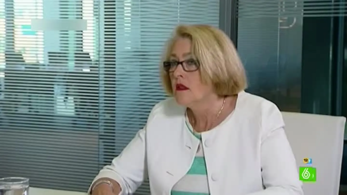 Masha Lloyd, 'la Jefa Infiltrada' de Yoigo, deja las cosas claras a Pablo Casado Masha Lloyd, 'la Jefa Infiltrada' de Yoigo, deja las cosas claras a Pablo Casado