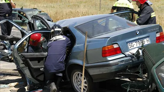 Mueren dos jóvenes en un accidente en la N-110, en Tizneros Mueren dos jóvenes en un accidente en la N-110, en Tizneros