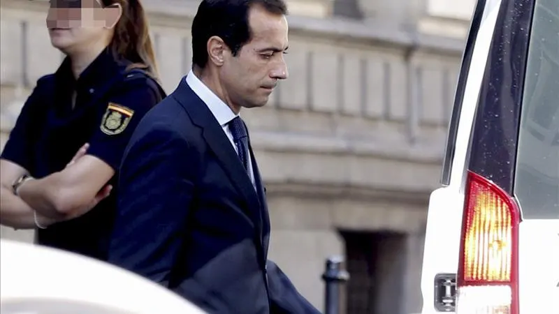 El exconsejero de Presidencia de la Comunidad de Madrid Salvador Victoria comparece de nuevo El exconsejero de Presidencia de la Comunidad de Madrid Salvador Victoria comparece de nuevo