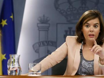 Soraya Sáenz de Santamaría durante una rueda de prensa en el Palacio de la Moncloa Soraya Sáenz de Santamaría durante una rueda de prensa en el Palacio de la Moncloa