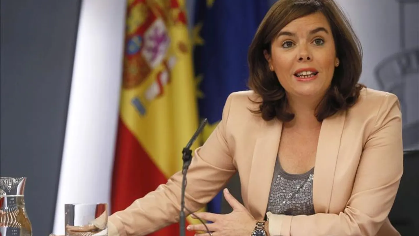 La vicepresidenta Soraya Sáenz de Santamaría, durante la rueda de prensa posterior al Consejo de Ministros La vicepresidenta Soraya Sáenz de Santamaría, durante la rueda de prensa posterior al Consejo de Ministros