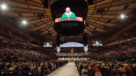 El papa en su discurso en el Madison square garden El papa en su discurso en el Madison square garden