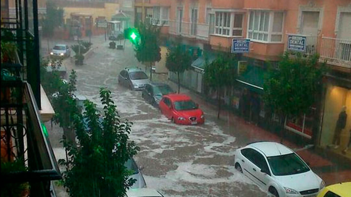 Lluvia torrencial en Loja Lluvia torrencial en Loja