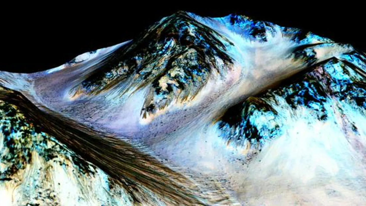 La NASA confirma la existencia de agua líquida en Marte La NASA confirma la existencia de agua líquida en Marte