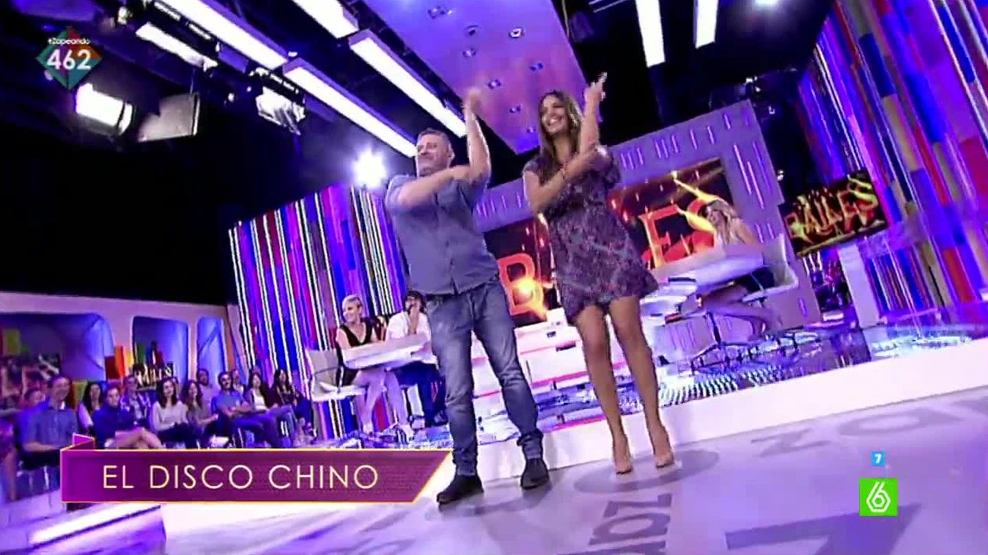 Miki Nadal enseña pasos de baile a Cristina Pedroche Miki Nadal enseña pasos de baile a Cristina Pedroche