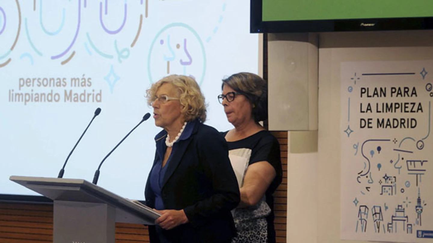 Manuela Carmena junto a Inés Sabanés Manuela Carmena junto a Inés Sabanés