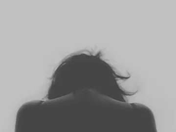 Mujer de espaldas Mujer de espaldas