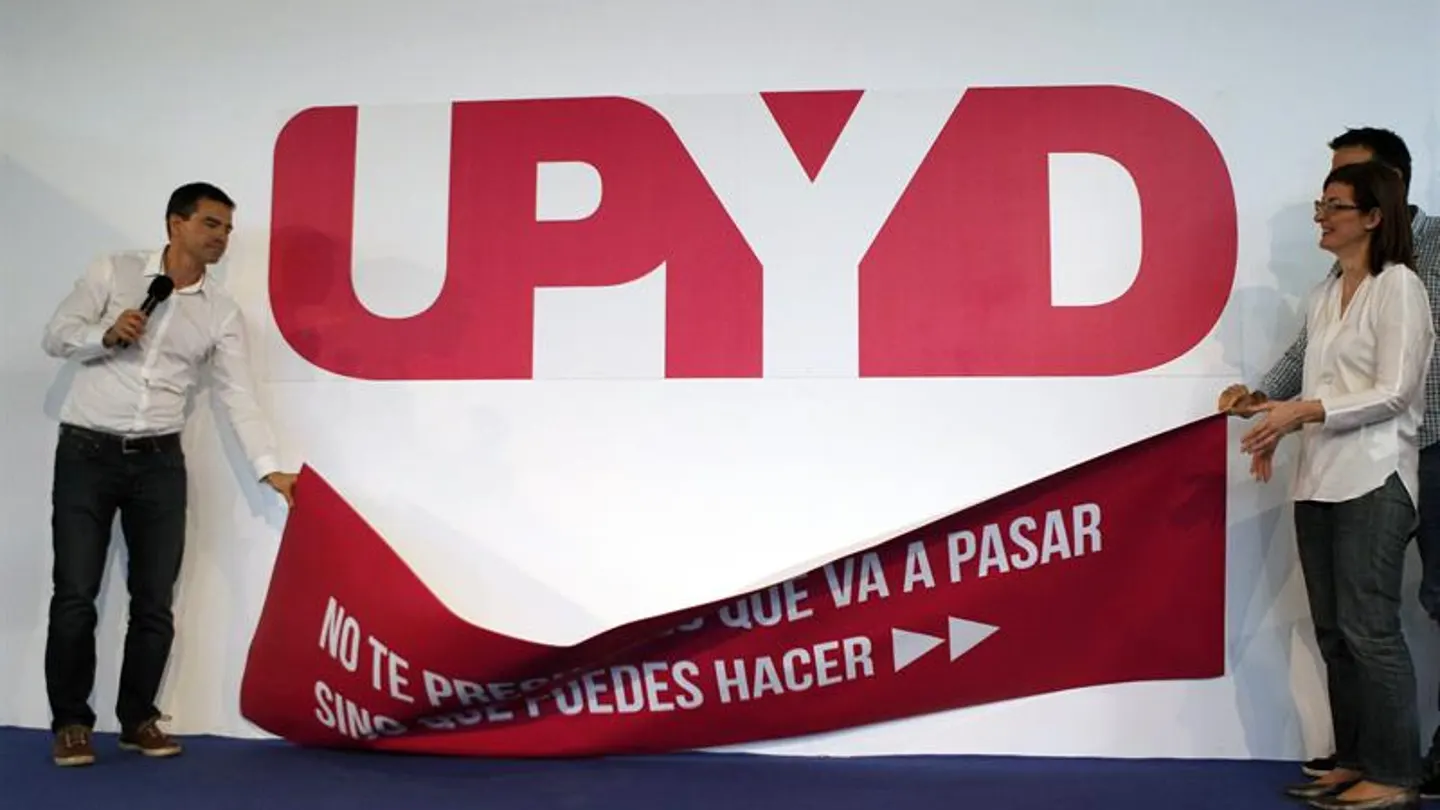 Andrés Herzog presenta el nuevo logo UPyD Andrés Herzog presenta el nuevo logo UPyD