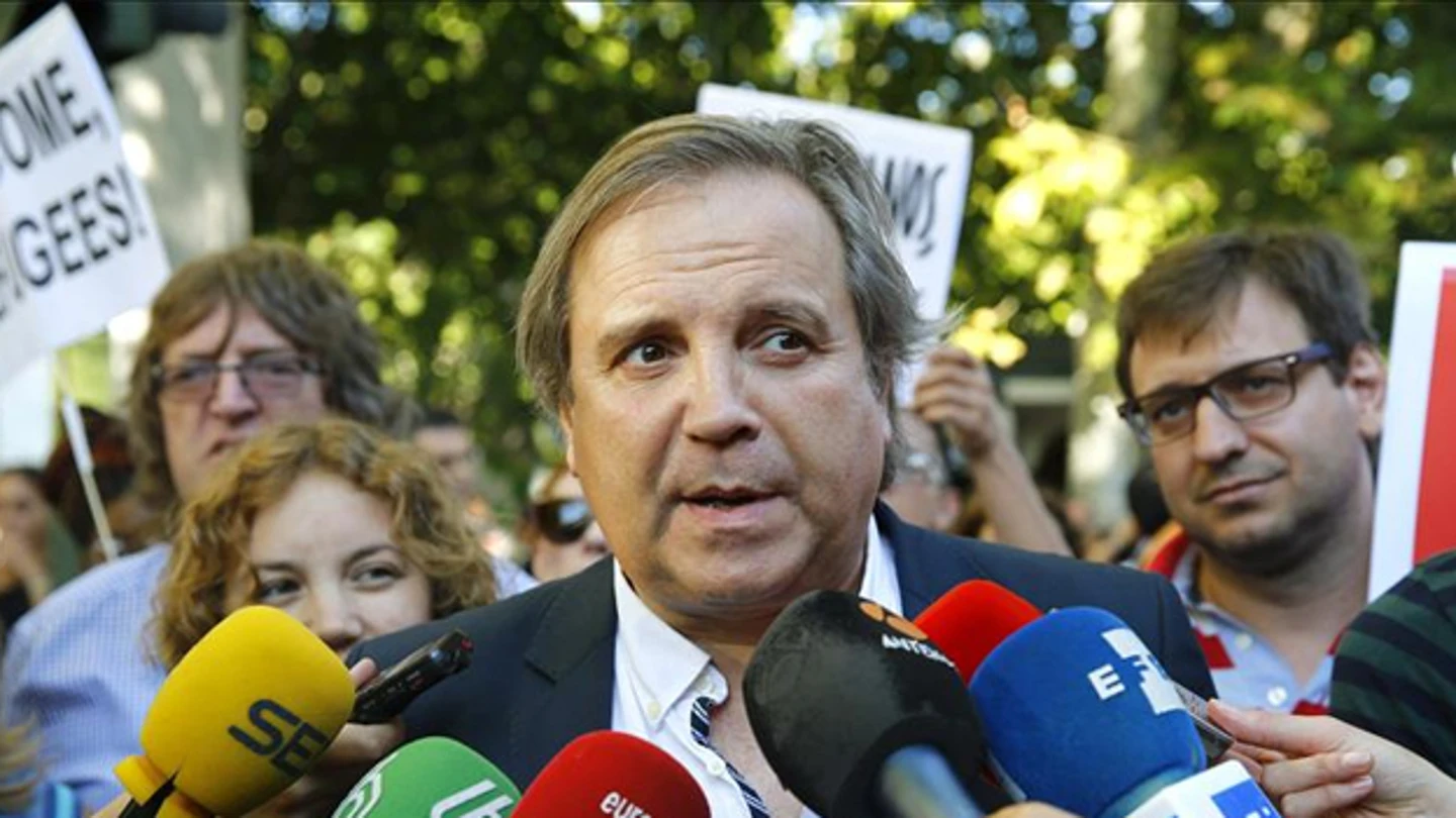 Antonio Miguel Carmona habla con los periodistas (Archivo) Antonio Miguel Carmona habla con los periodistas (Archivo)