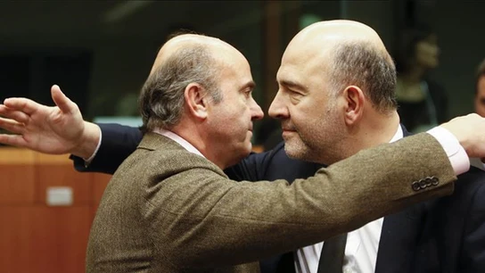 El comisario de Asuntos Económicos y Financieros, Pierre Moscovici y Guindos El comisario de Asuntos Económicos y Financieros, Pierre Moscovici y Guindos
