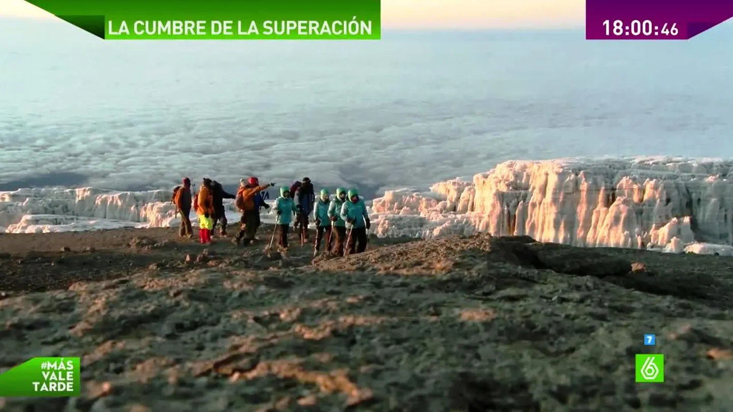 Cinco mujeres coronan el Kilimanjaro Cinco mujeres coronan el Kilimanjaro
