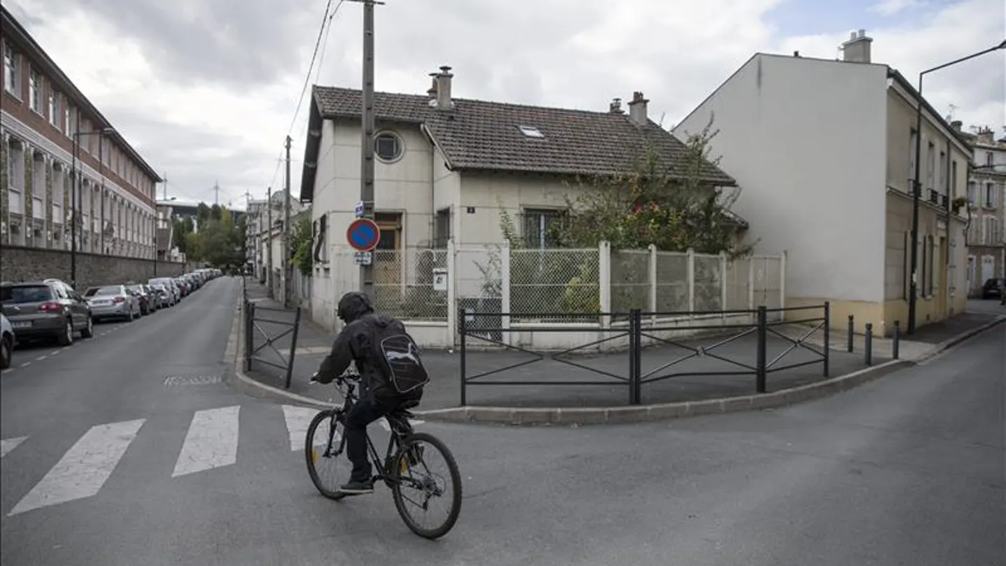 Vista del exterior de la casa en la que fue arrestado Egoitz Urrutikoetxea Vista del exterior de la casa en la que fue arrestado Egoitz Urrutikoetxea