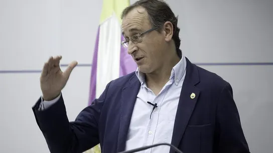 El ministro de Sanidad, Alfonso Alonso, imparte una conferencia en Santa Cruz de Tenerife El ministro de Sanidad, Alfonso Alonso, imparte una conferencia en Santa Cruz de Tenerife
