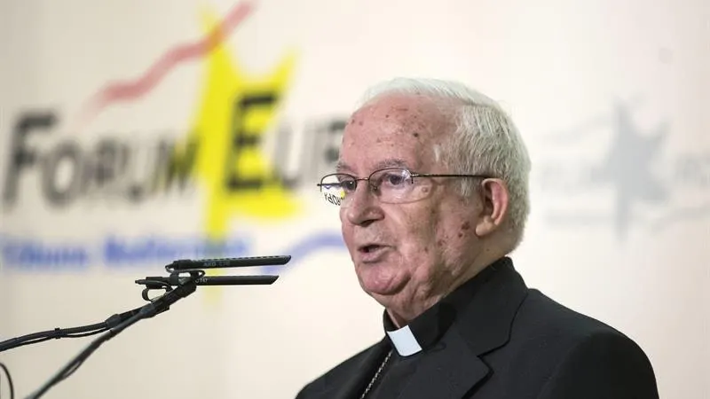 El cardenal Cañizares, durante un desayuno informativo