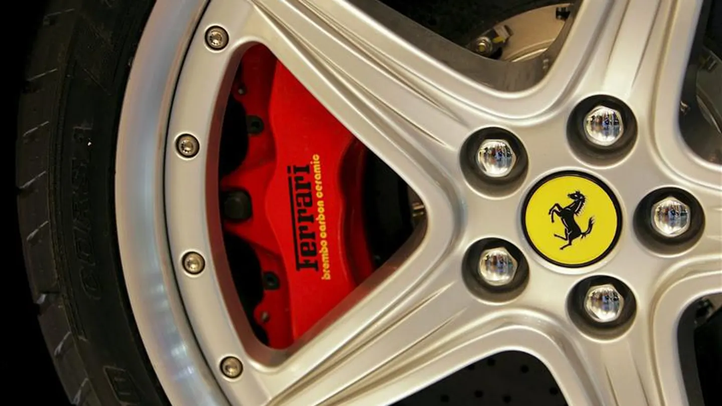 El logo de Ferrari El logo de Ferrari