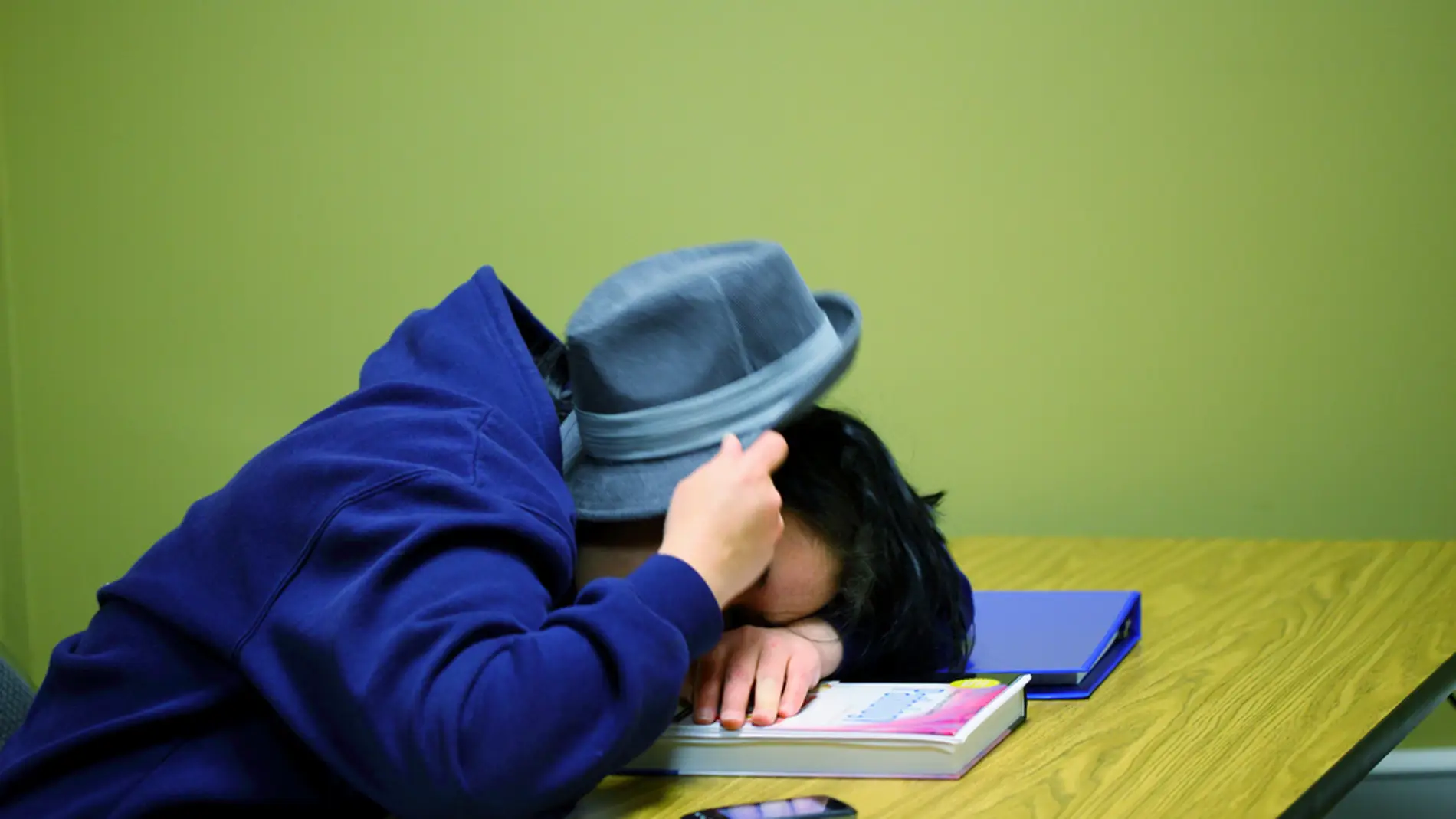 Los adolescentes duermen menos según cum