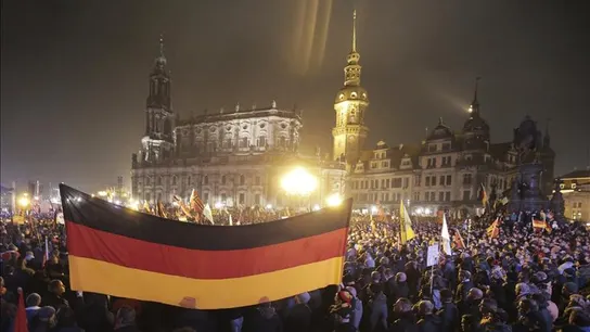 Islamófoba Pegida exhibe su fuerza en Dresde, en medio de crisis la de refugiados Islamófoba Pegida exhibe su fuerza en Dresde, en medio de crisis la de refugiados