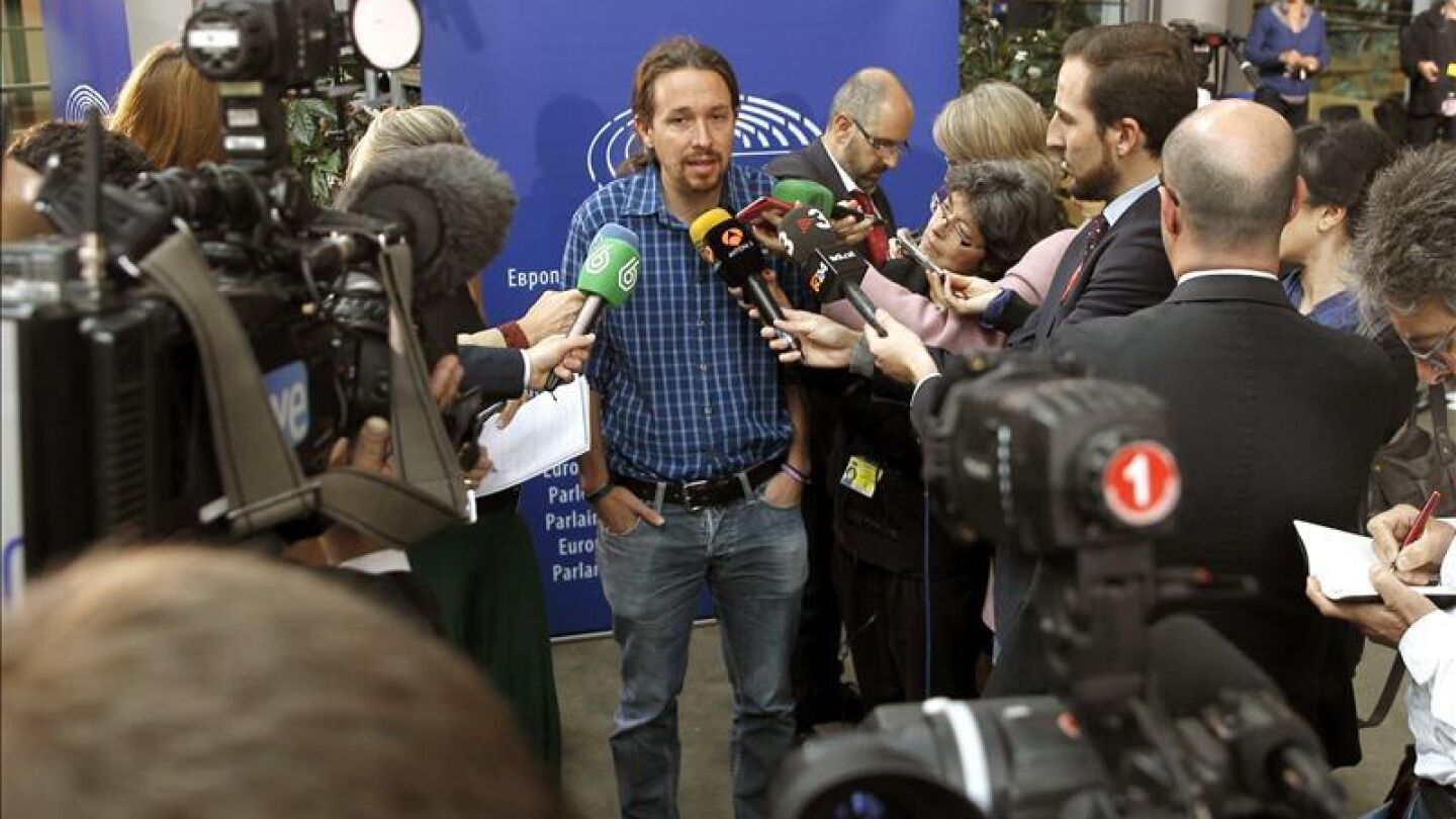 Pablo Iglesias habla ante los medios