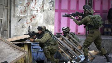 Un palestino muere tiroteado al intentar apuñalar a un soldado israelí