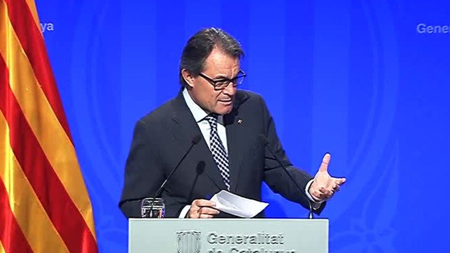 Artur Mas habla ante los medios de comunicaci&oacute;n