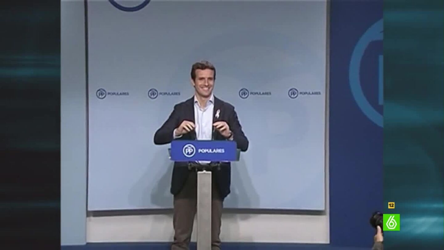 Pablo Casado, aclamado a su salida a un mitin del PP