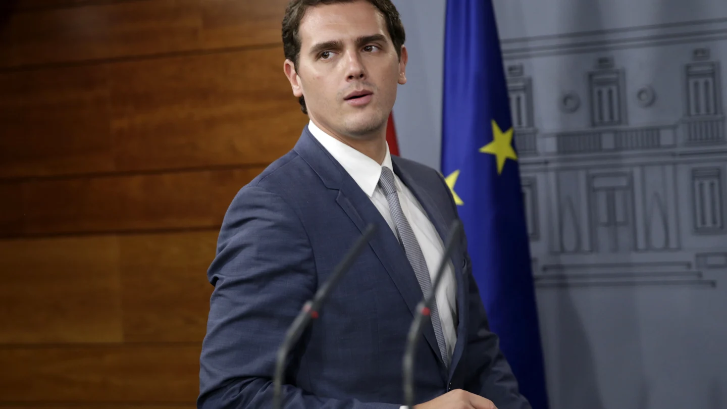 El presidente de Ciudadanos, Albert Rivera, en el Palacio de la Moncloa El presidente de Ciudadanos, Albert Rivera, en el Palacio de la Moncloa