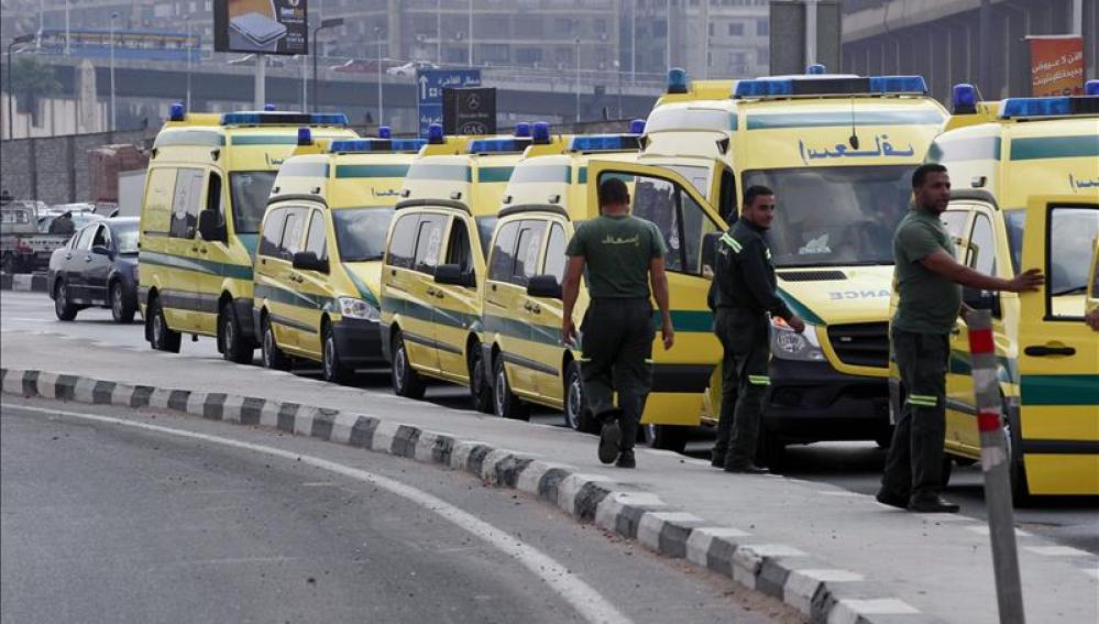 Ambulancias de los servicios de rescate egipcios