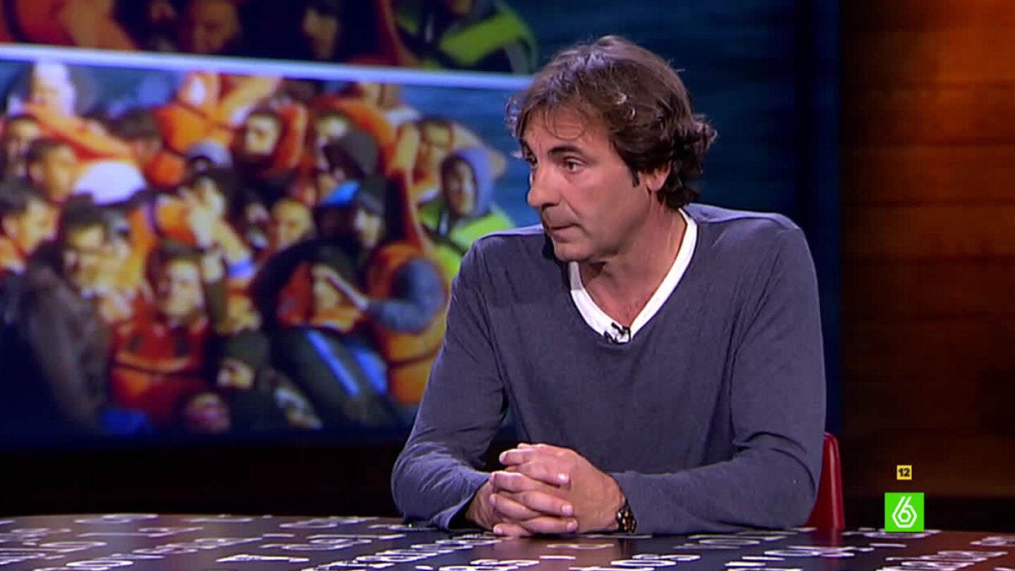 &Oacute;scar Camps analiza el papel de las autoridades en la crisis de refugiados