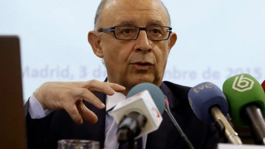 Cristóbal Montoro, ministro de Hacienda. Cristóbal Montoro, ministro de Hacienda.
