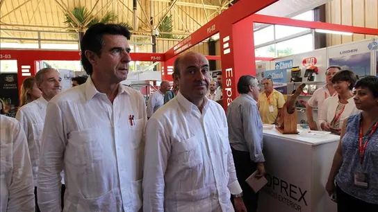 Los ministros Luis de Guindos y José Manuel Soria durante su visita a Cuba Los ministros Luis de Guindos y José Manuel Soria durante su visita a Cuba