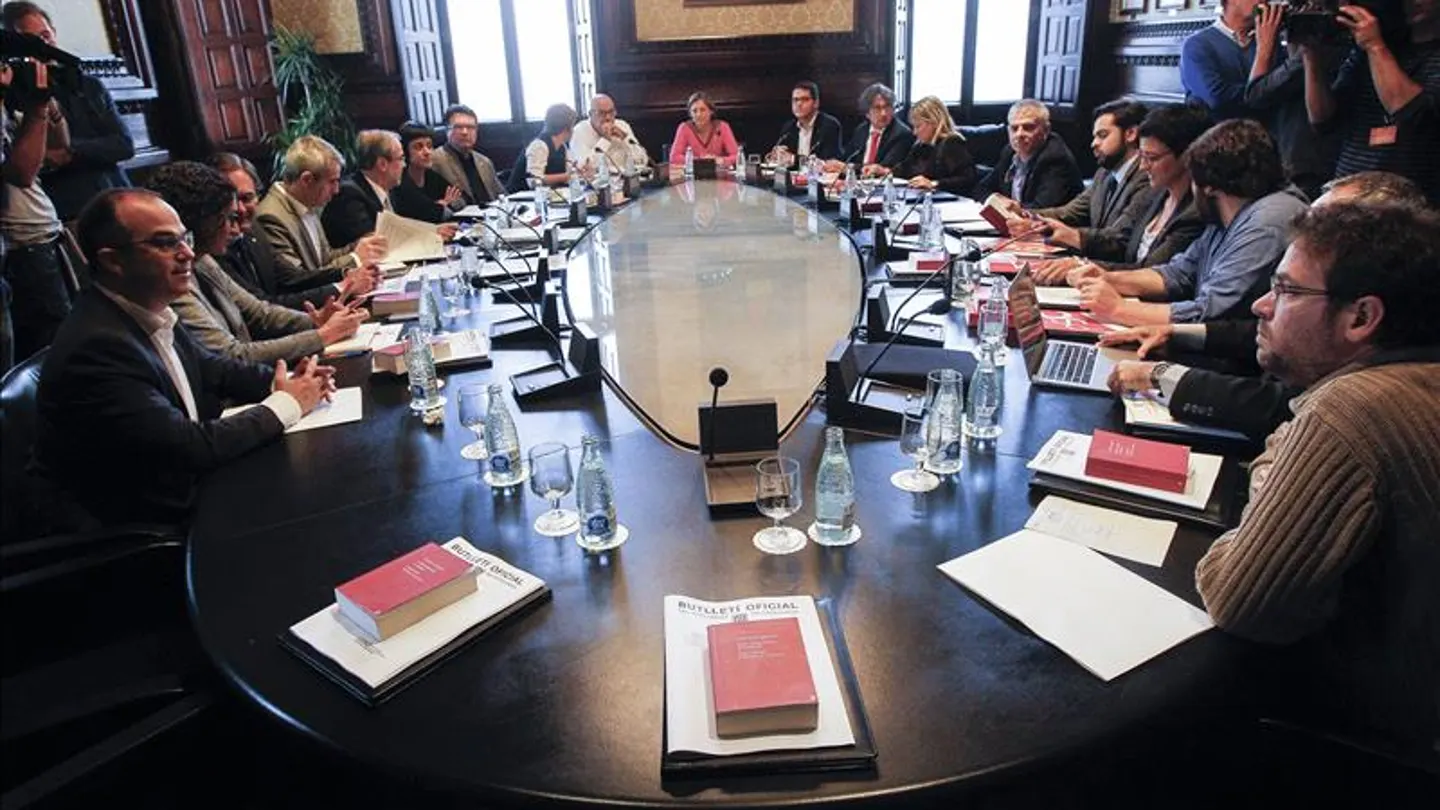 Mesa de portavoces del Parlament de Catalunya Mesa de portavoces del Parlament de Catalunya