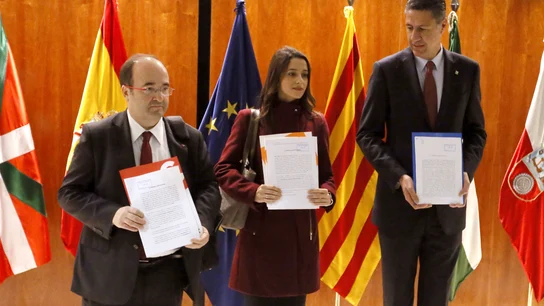 Iceta, Arrimadas y García Albiol presentan un recurso para frenar la moción soberanista Iceta, Arrimadas y García Albiol presentan un recurso para frenar la moción soberanista