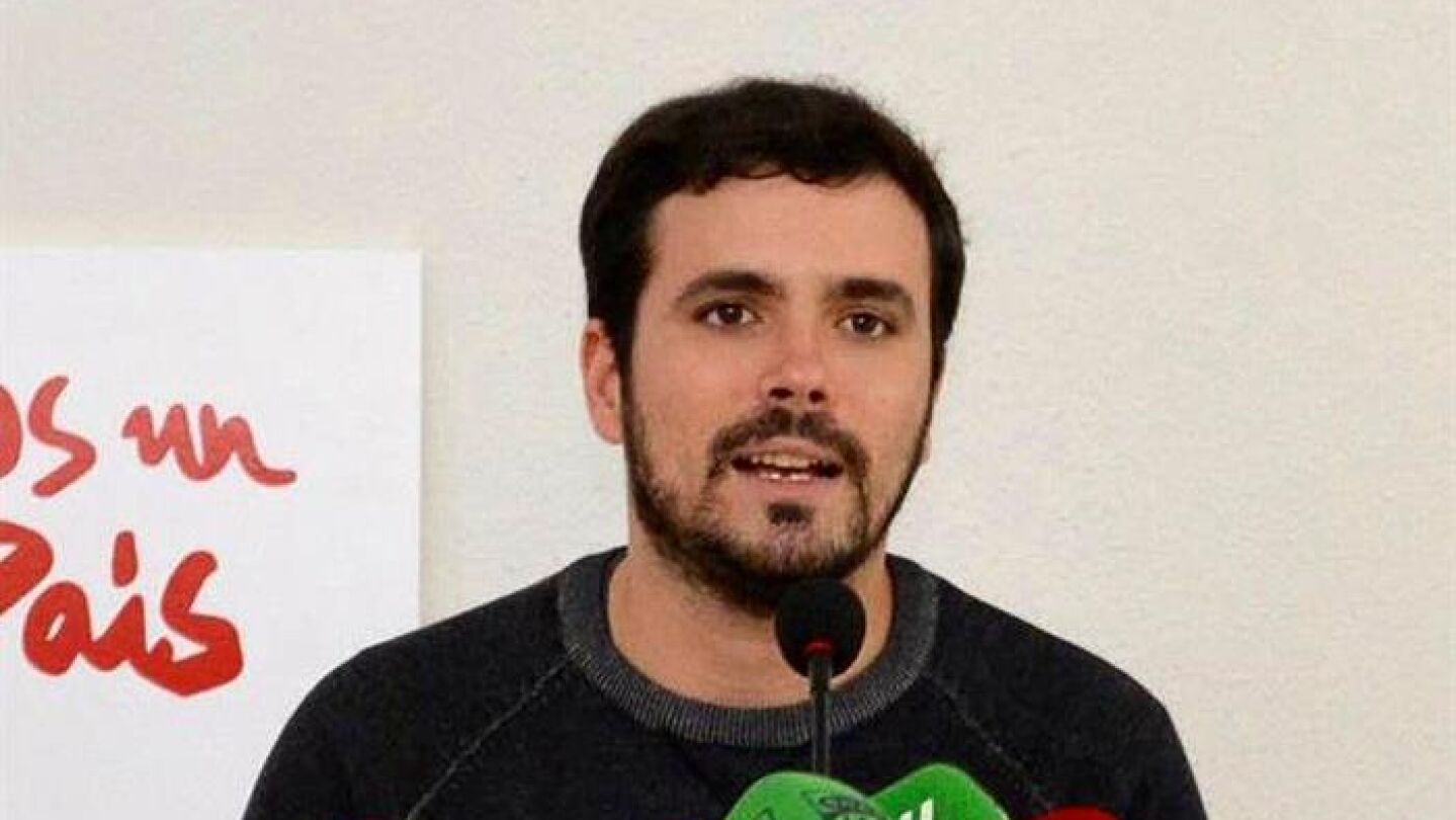 Alberto Garz&oacute;n en un acto de su partido