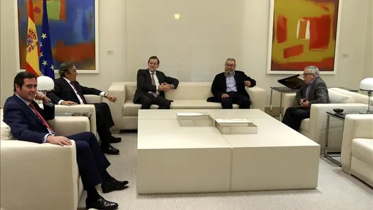 Rajoy recibe a los agentes sociales Rajoy recibe a los agentes sociales