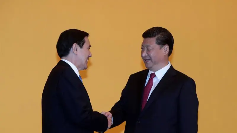 El presidente de Taiwan Ma Ying-jeuo y el presidente chino Xi Jinping El presidente de Taiwan Ma Ying-jeuo y el presidente chino Xi Jinping