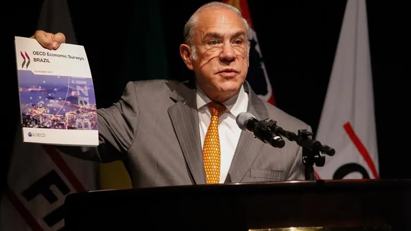 El secretario general de la OCDE, Angel Gurr&iacute;a