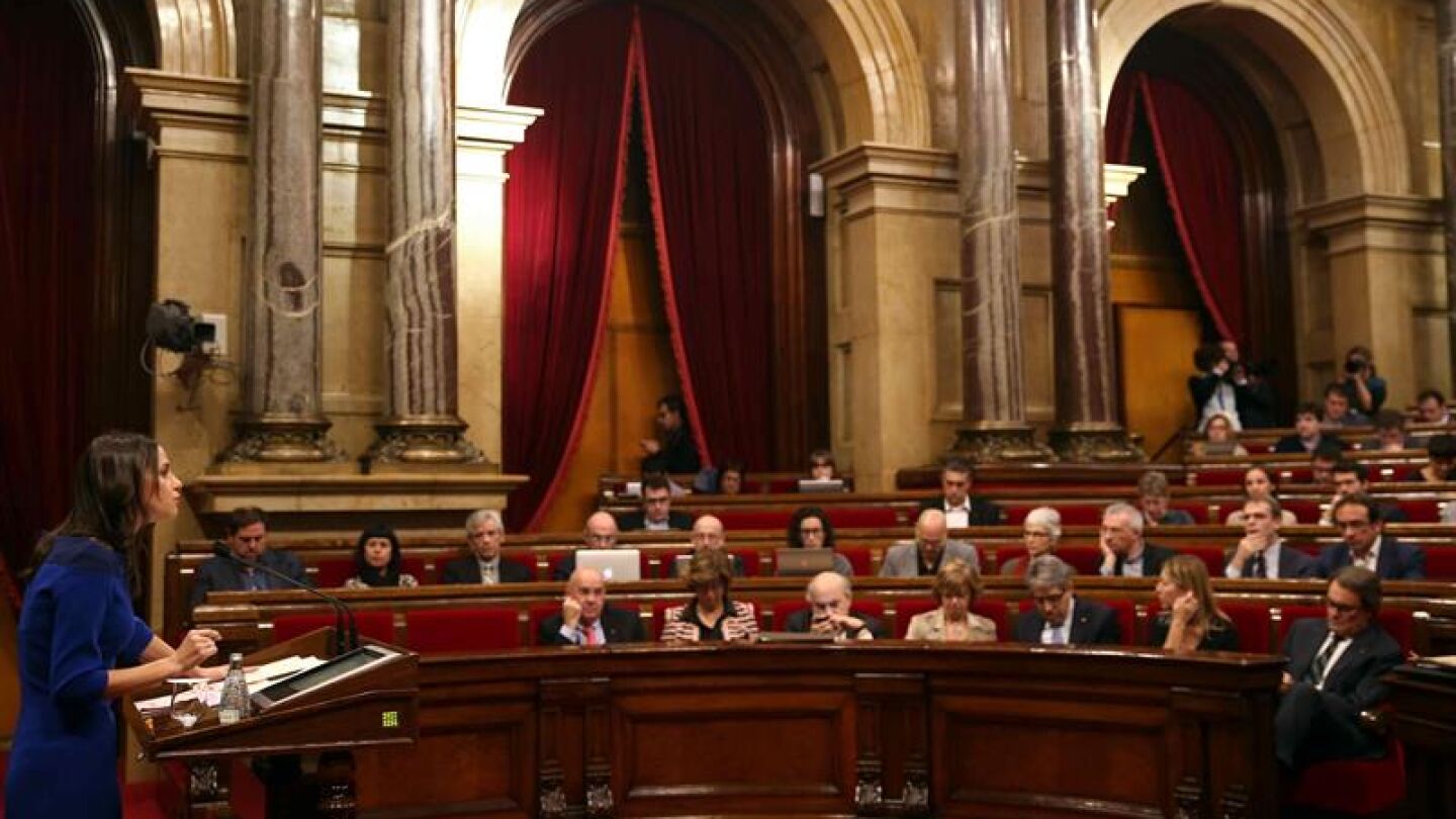 In&eacute;s Arrimadas comparece ante el Parlament