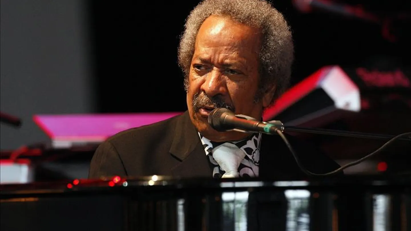 Allen Toussaint en el Mardi Gras World River City en Nueva Orleans Allen Toussaint en el Mardi Gras World River City en Nueva Orleans